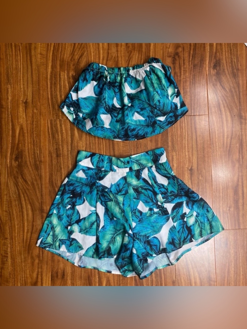 Luxxel Womens Teal White Leaf Print Strapless Flowy Top + Shorts Size Small Boho